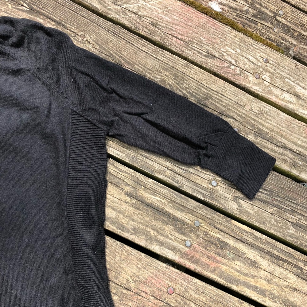 SOLD ‼️ Express Sweater - Picture 6 of 8